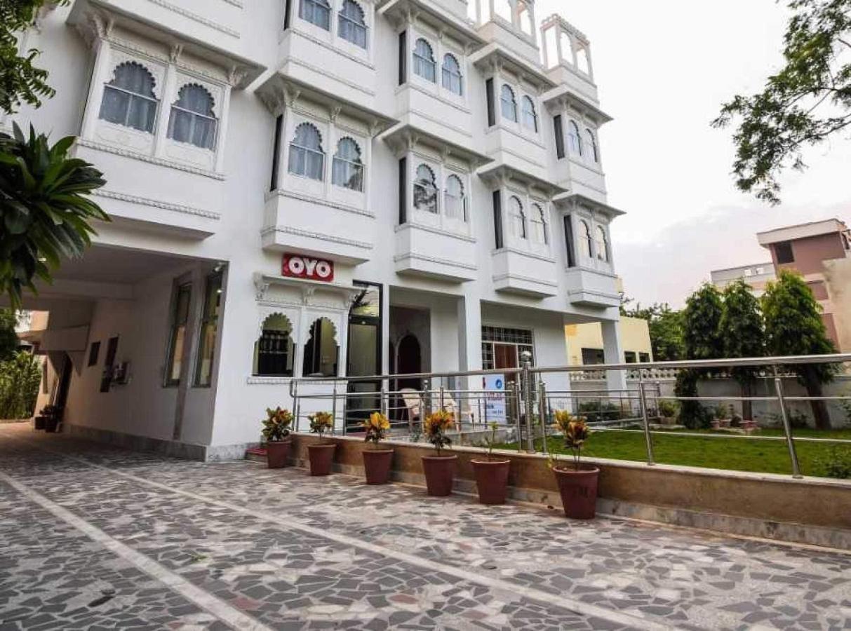 Collection O Vallabh Villas ウダイプル エクステリア 写真